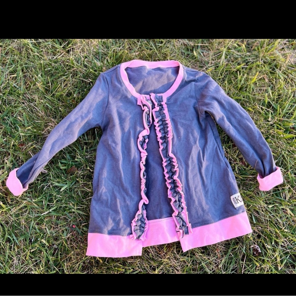 Adorable Kpea Cardigan